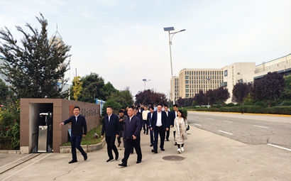 團(tuán)市委、市貿(mào)促會(huì)、市青企協(xié)一行到工投集團(tuán)涇河產(chǎn)業(yè)園考察交流
